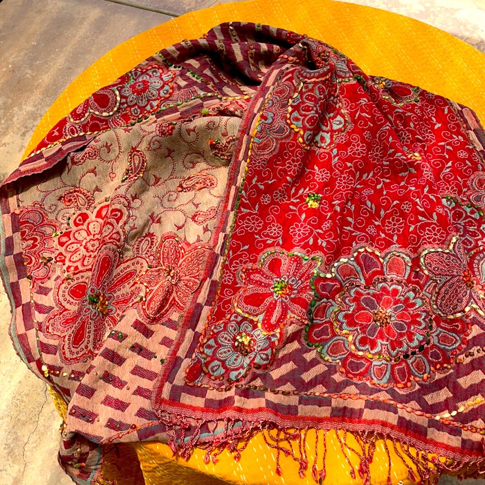 100% Wool but soft Indian scarf